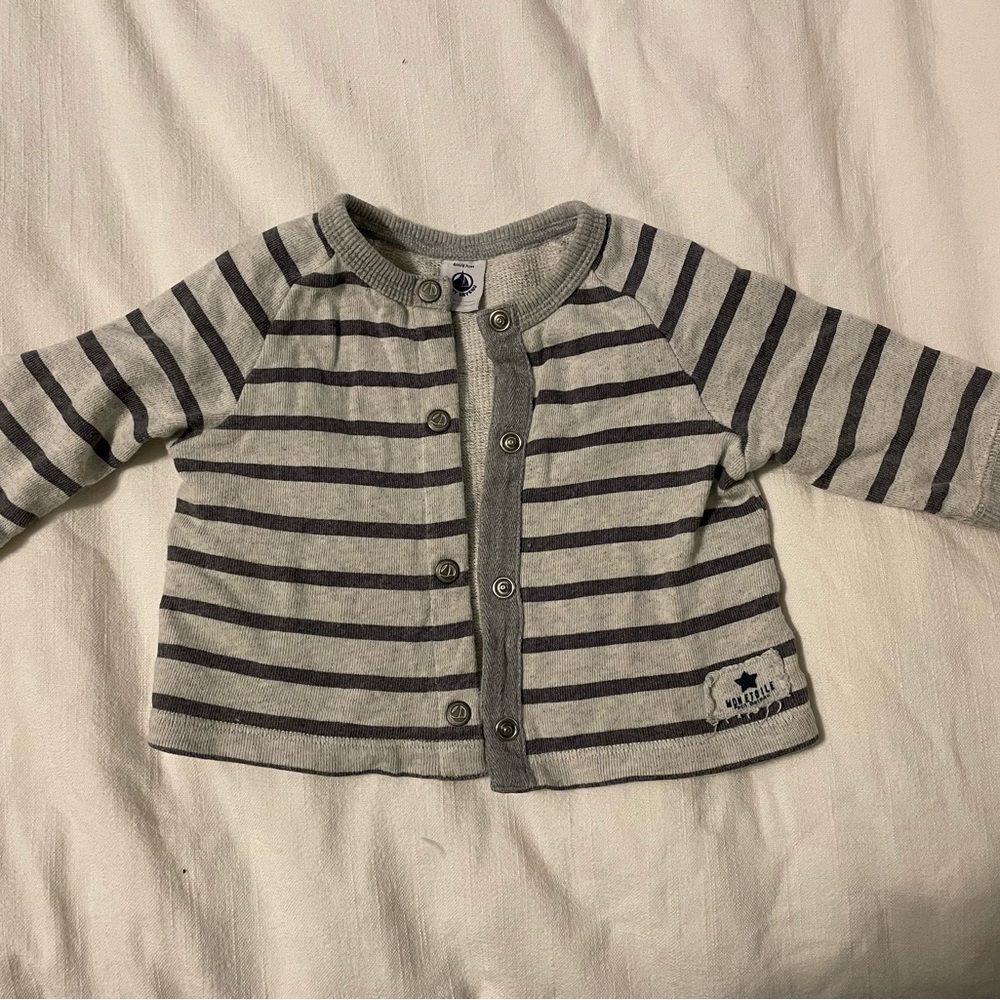 Petit bateau snap front sweatshirt. In great condition!